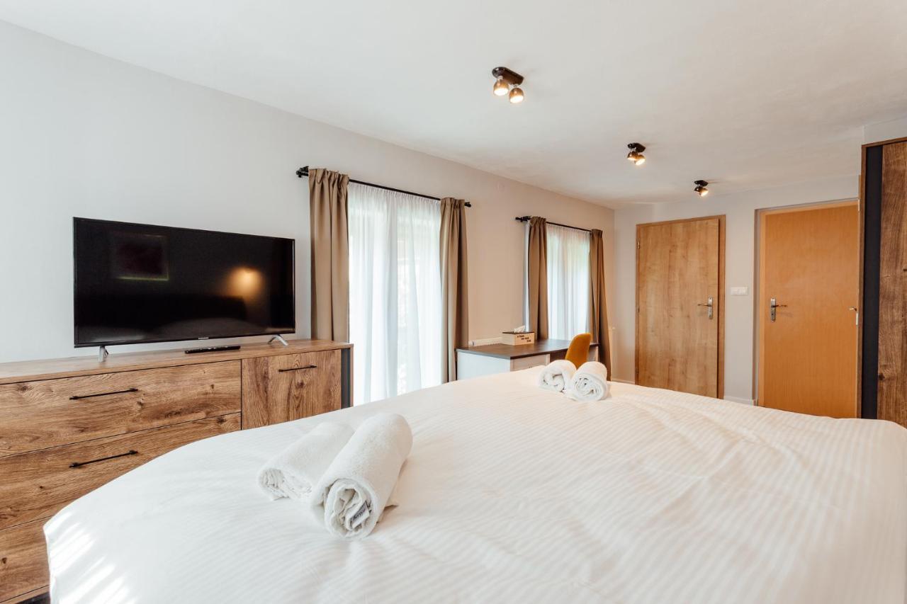 Botanicky Dvor Aparthotel Banská Štiavnica Eksteriør bilde