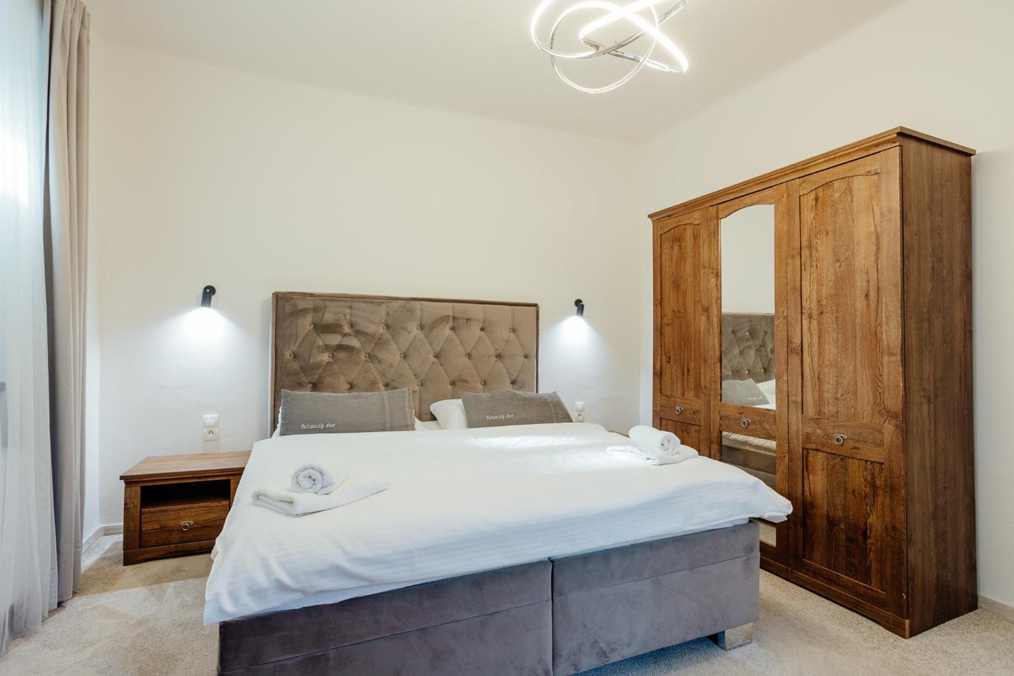 Botanicky Dvor Aparthotel Banská Štiavnica Eksteriør bilde